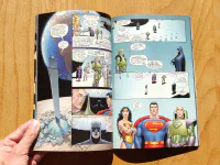 JLA: Earth 2 - Image 5