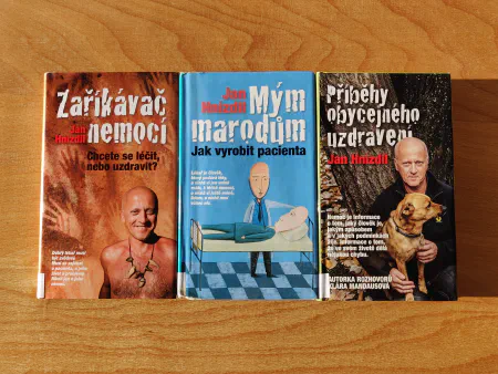 Zaříkávač nemocí. Mým marodům. Příběhy obyčejného uzdravení