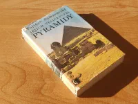 Jejich veličenstva pyramidy - Image 1
