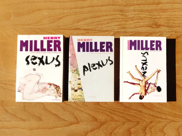 Sexus. Plexus. Nexus